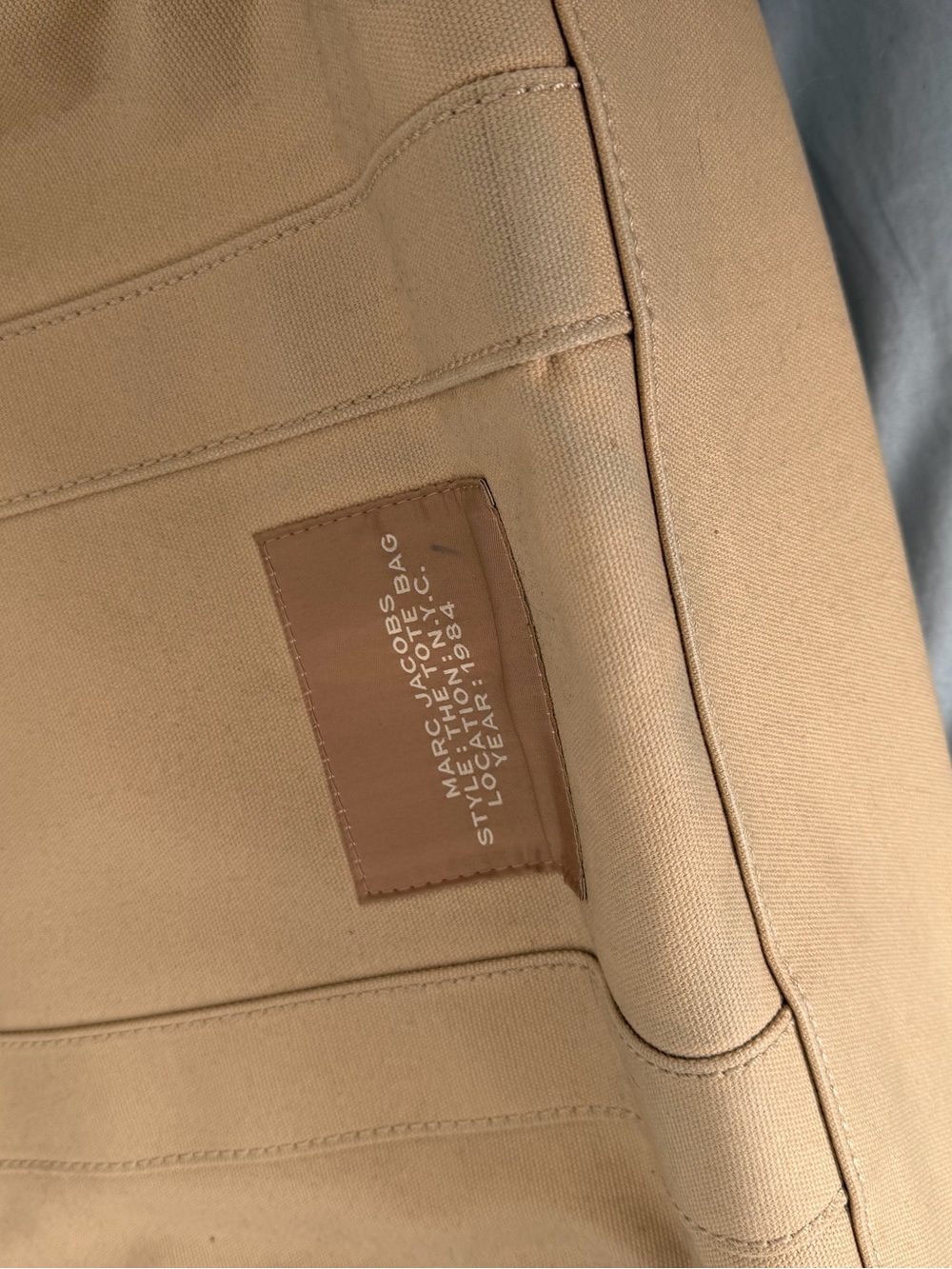 Marc Jacobs large tote - Picture 3 of 8